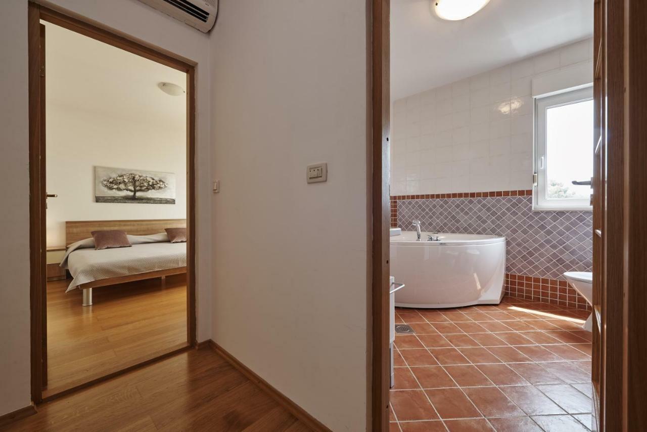 Buonocore Apartment Trogir Exterior foto