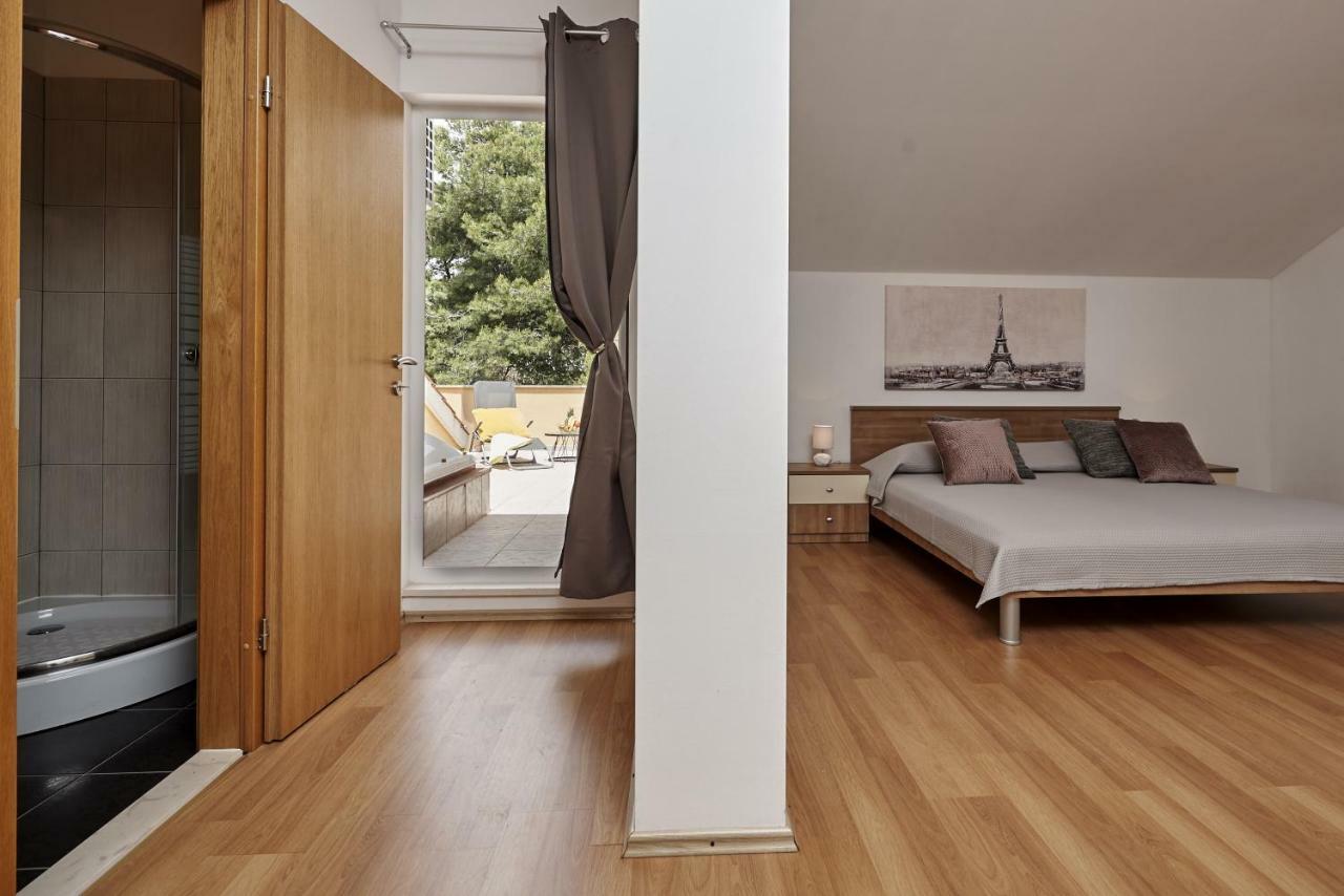 Buonocore Apartment Trogir Exterior foto